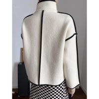 Palton Scurt Elegant, Alb