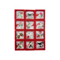 Pachet Avantajos Engros, Brosa Martisor in cutie cu expunere 3D, modele combinate, 6.5×6.5×2cm