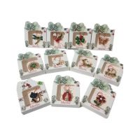 Martisor engros brosa metal set 50/buc pe set diverse brose carton model ghiocei