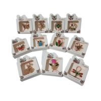Martisor engros brosa metal set 50/buc pe set diverse brose carton model palarie