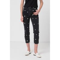 Blugi capri cu broderii florale