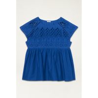 Bluza cu perforatii