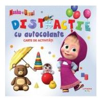 Masha si Ursul. Distractie cu autocolante. Carte de activitati
