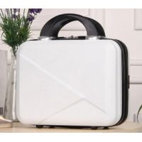 Husa cosmetica pentru femei T687 alb