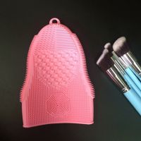 Mănuși din silicon pentru curățarea periilor 3