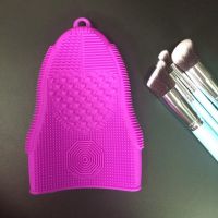 Mănuși din silicon pentru curățarea periilor 5