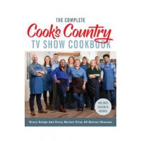 The Complete Cook's Country TV Show Cookbook: Every Recipe and Every Review from All Sixteen Seasons Includes Season 16 - America's Test Kitchen