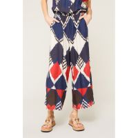 Pantaloni crop cu croiala ampla