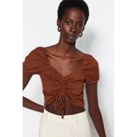 Bluza crop slim fit cu model cu fronseuri