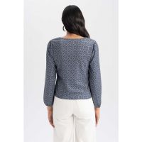 Bluza cu maneci lungi si decolteu in V