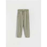 Pantaloni jogger - verde-prafuit