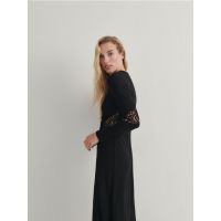 Rochie cu aplicatie decorativa - negru