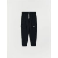 Pantaloni jogger cu buzunare cargo - negru