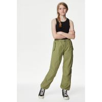 Pantaloni cu talie ajustabila