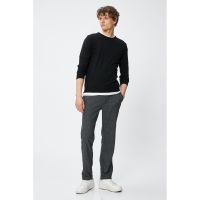 Pantaloni cu model in carouri si talie elastica