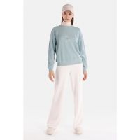Bluza de trening cu decolteu la baza gatului si maneci cazute