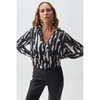Bluza cu imprimeu abstract