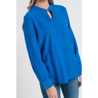 Bluza cu guler ascutit