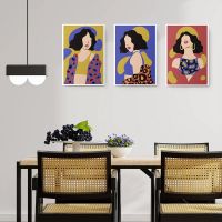 Set 3 tablouri minimalist femei - Dimensiune multicanvas: 3 tablouri 80x120 cm