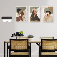 Set 3 tablouri portrete femei multicanvas - Dimensiune multicanvas: 3 tablouri 40x60 cm