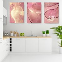 Set 3 tablouri abstract imitatie marmura roz auriu - Dimensiune multicanvas: 3 tablouri 50x70 cm