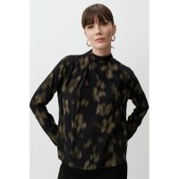 Bluza cu model abstract