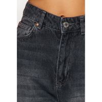 Blugi mom fit cu talie inalta