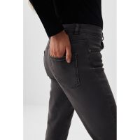 Blugi crop slim fit