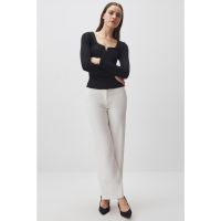 Bluza cu decolteu patrat