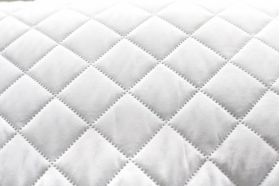 Set 2 perne Alcam, microfibra matlasata, 50x70 cm