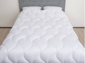 Set pilota 180x200 cm, 300 g si 2 perne 50x70 cm Somnart, microfibra matlasata, cu fibre de carbon