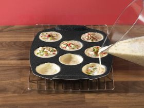 Forma de copt quiche, Tefal, PerfectBake Mini J5734902, 21 x 29 cm, aluminiu reciclat, negru/maro