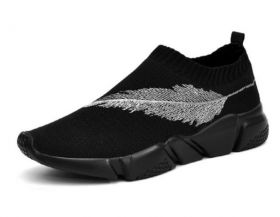 Adidași bărbați cu pene J2680 negru 39