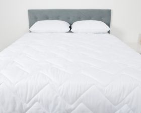 Pilota antiacarieni si antifungi, Somnomed, microfibra alba, 180x210, umplutura de primavara-toamna, 200 gsm
