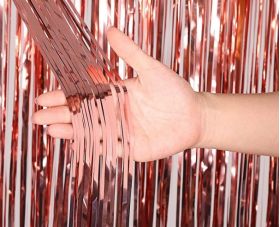 Perdeaua de petrecere cu franjuri 3 x 1 m rose gold