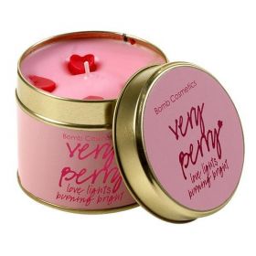 Lumanare parfumata Very Berry, Bomb Cosmetics, 252g