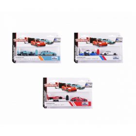 Porsche with trailer, 3 types, mix