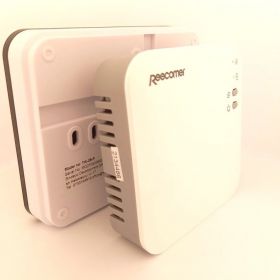 RESITGILAT Termostat de ambient inteligent Smart WT-20, WI-FI, Control Internet , Pentru Centrala Termica, RF Wireless, Reecomer