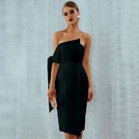 Rochie formală cu umeri căzuți negru L