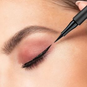 ARTDECO Sensitive Fine Liner eyeliner