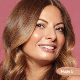 Nudestix Tinted Cover Machiaj usor cu efect de luminozitate pentru un look natural