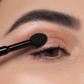 ARTDECO Eyeshadow Applicator aplicator fard de ochi + pensule de rezerva