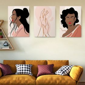 Set 3 tablouri femeie maini multicanvas - Dimensiune multicanvas: 3 tablouri 40x60 cm