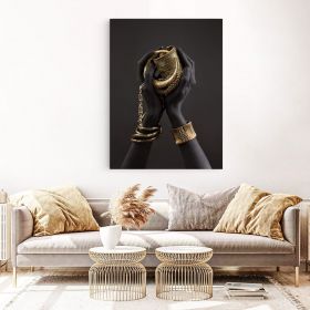 Bijuterii aurii tablou detaliu maini - Material produs:: Tablou canvas pe panza CU RAMA, Dimensiunea:: 70x100 cm