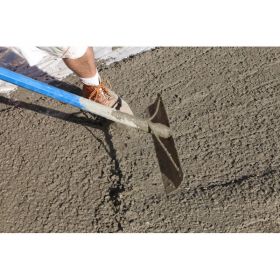 Sapa de tras beton cu maner de OTEL si lama OTEL