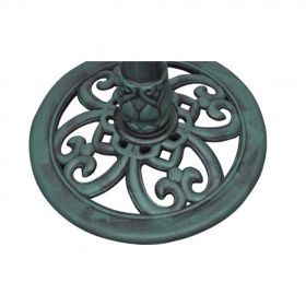 Fantana pentru pasari cu pasari decorative