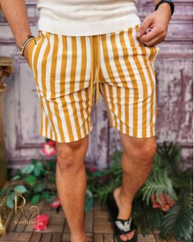 Pantaloni scurți de bărbați, Slim Fit, albi cu dungi galbene - PSC59