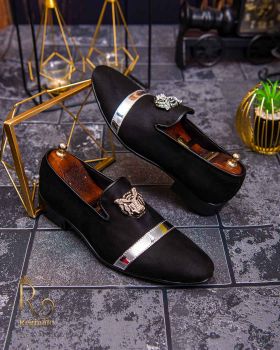 Pantofi Loafers, Piele întoarsă neagra, cu cap de leu argintiu - P1532