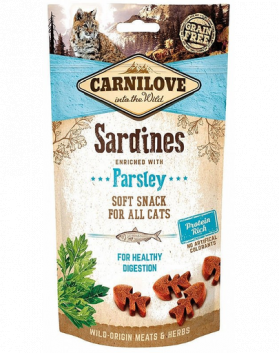 CARNILOVE Semi Moist Snacks recompense moi pentru pisici, cu sardine si patrunjel 50 g