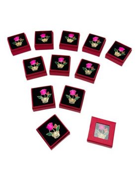 Set 24 Brose Martisor in cutiuta cu fereastra, 5×5cm, Cosulet cu Trandafir, model 2024, en-gros